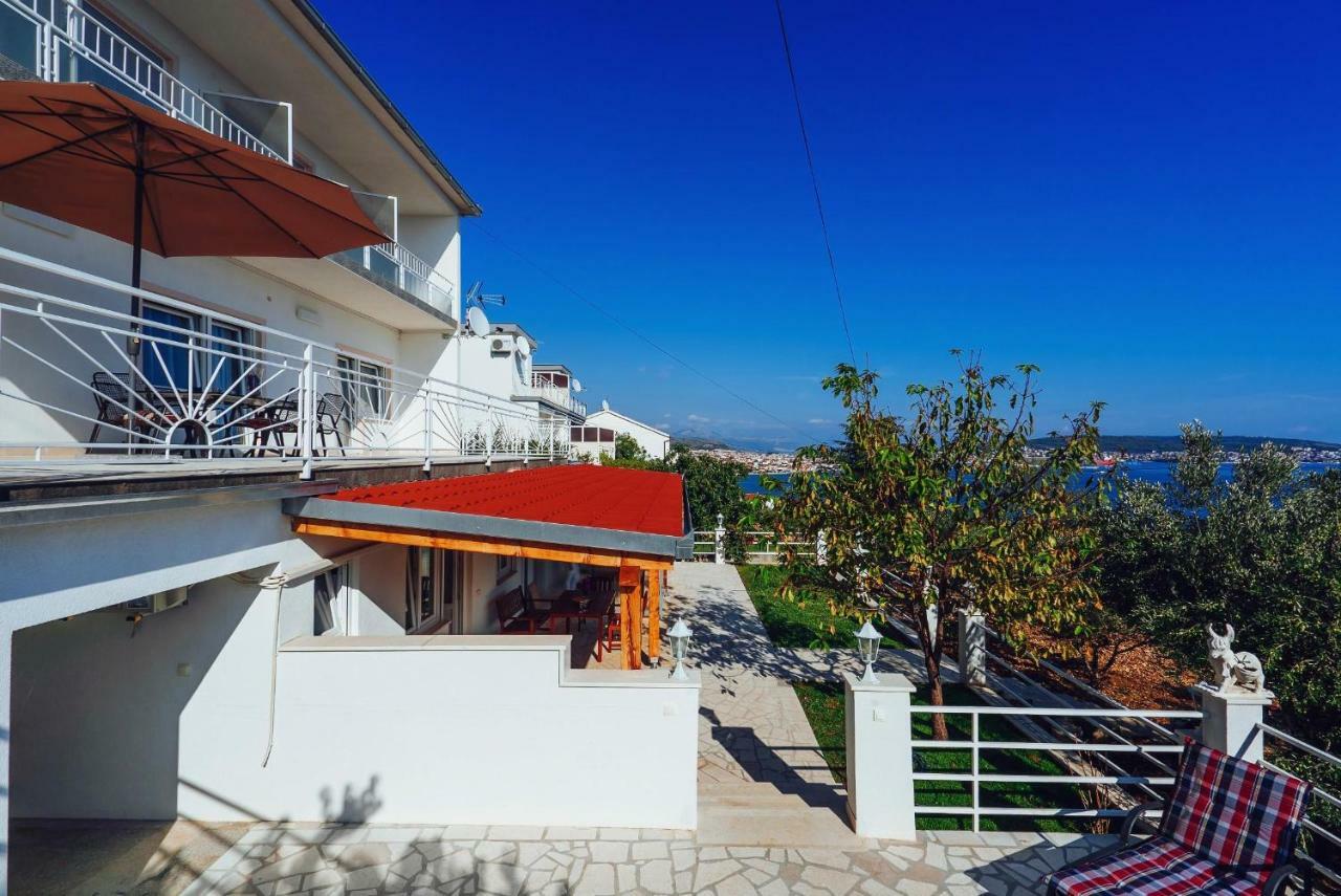 Apartmani Simundic Трогир Екстериор снимка