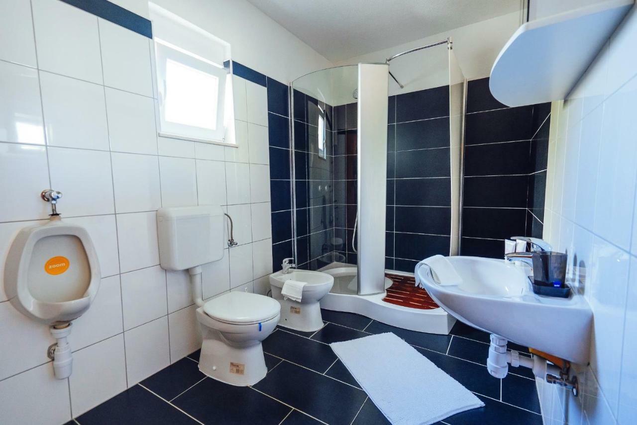 Apartmani Simundic Трогир Екстериор снимка